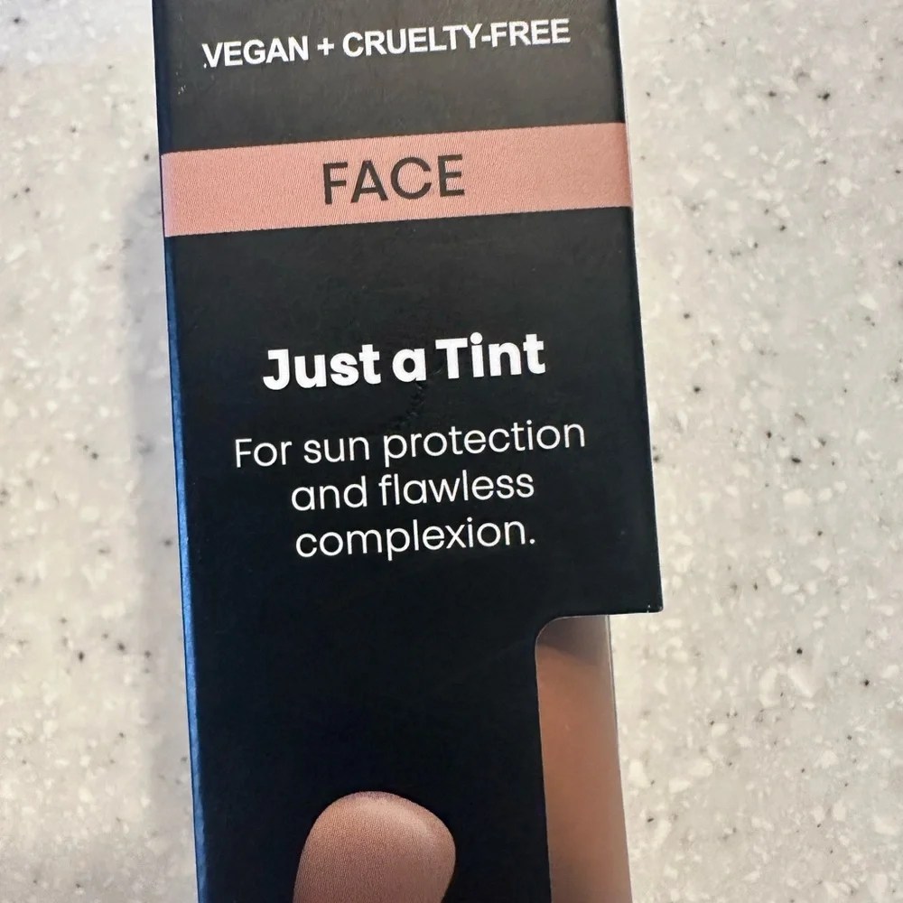 The Lip Bar TLP Quick Conceal Caffeine Cinnamon. Face Just Tint Honey Dip Vegan